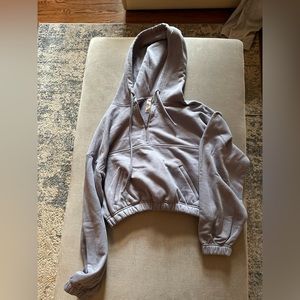 Alo Yoga Sweatshirt